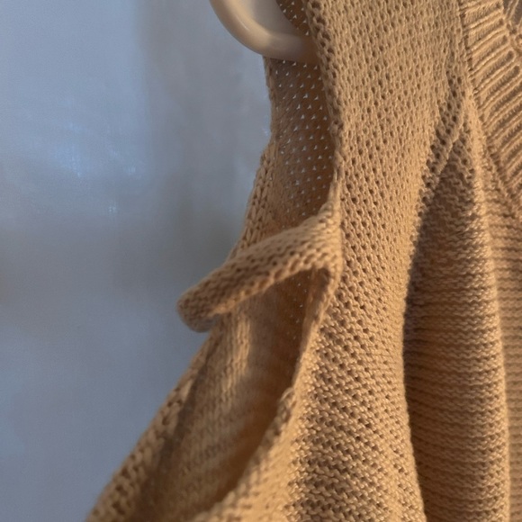 ESQUALO MUSTARD COLOURED Crew Neck Sweater with Shoulder Accents -US-12 - Picture 6 of 8